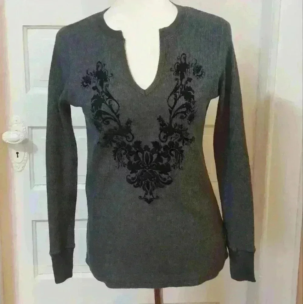 Susan Lawrence Top  L0235